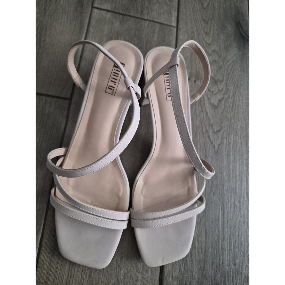 Women's Sandals Size 10 perfect condition worn twice